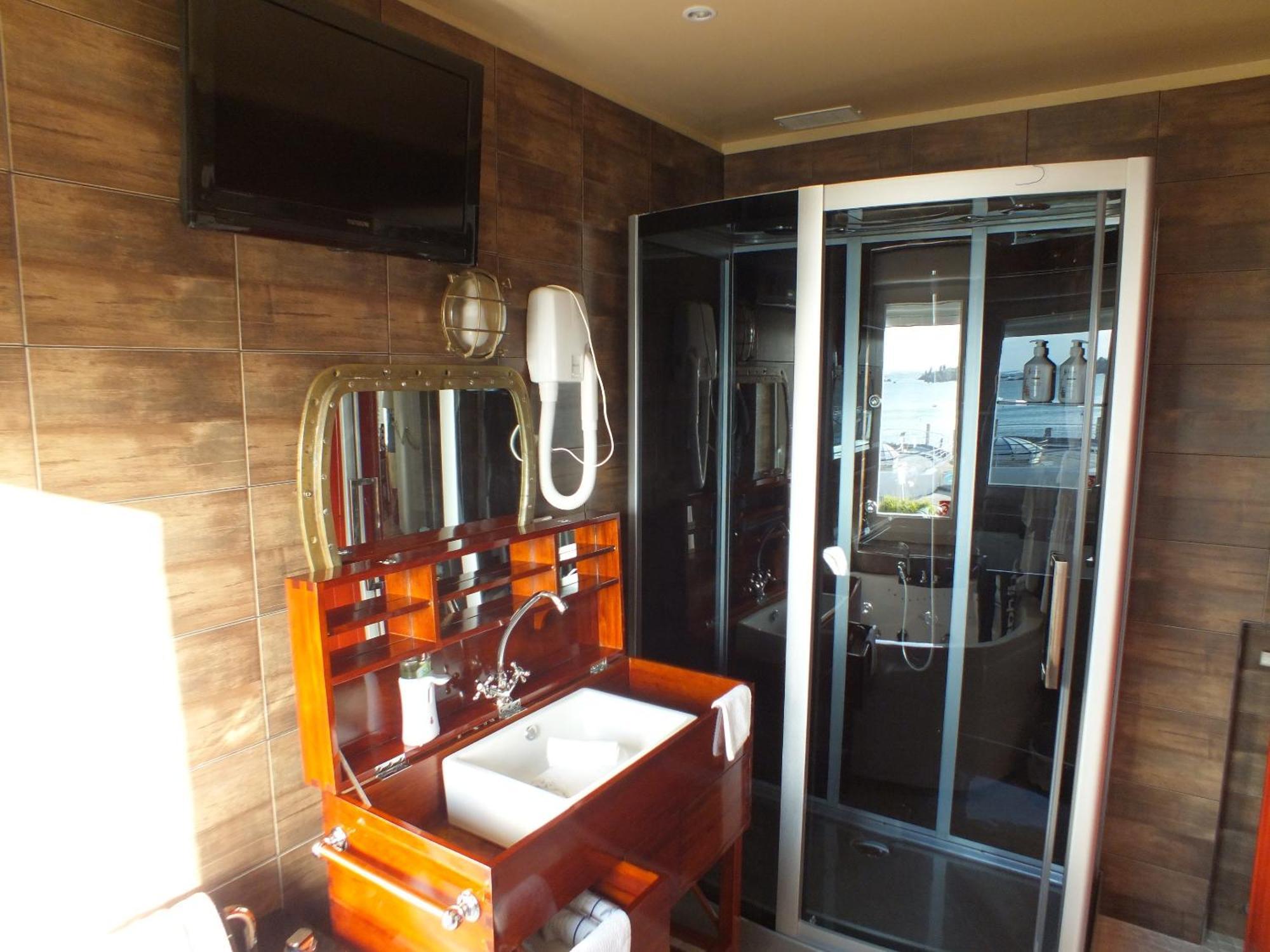 Hotel - Restaurant - Salon De The Le Beausejour Tregastel Room photo