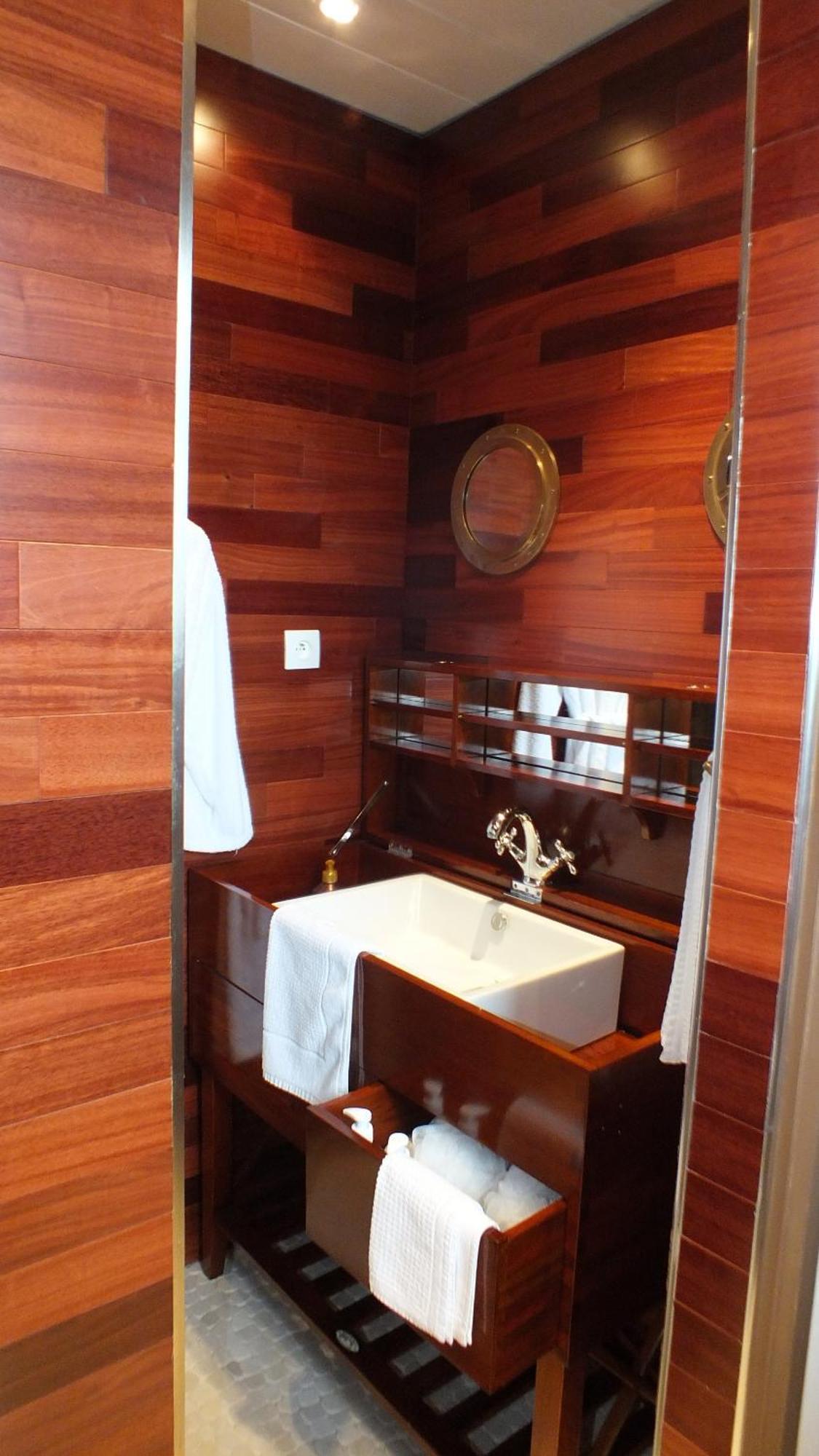 Hotel - Restaurant - Salon De The Le Beausejour Tregastel Room photo
