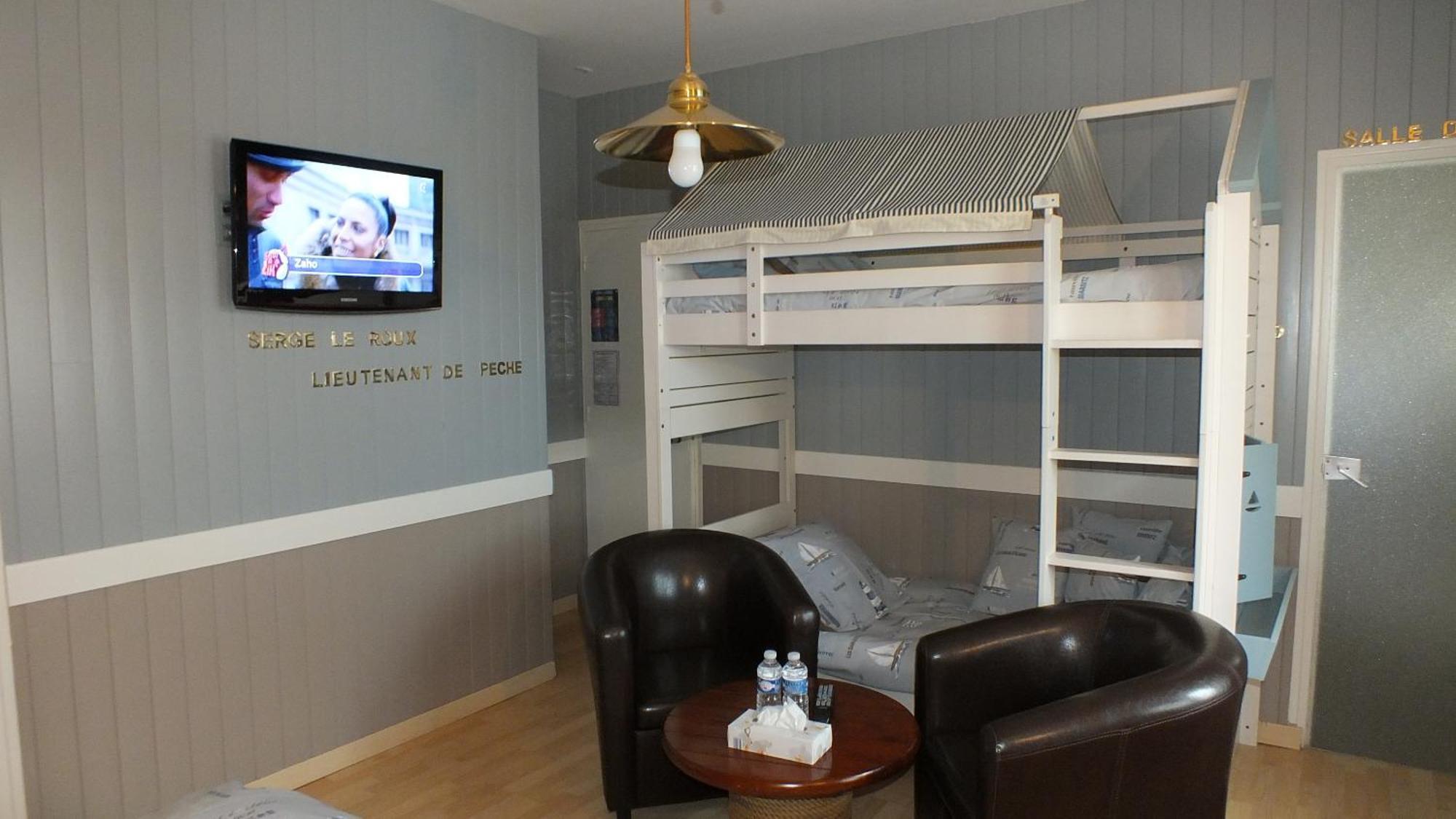 Hotel - Restaurant - Salon De The Le Beausejour Tregastel Room photo